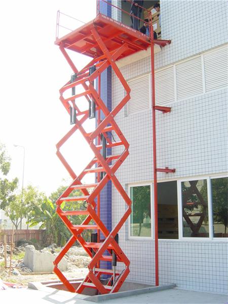 Fixed lift ladder